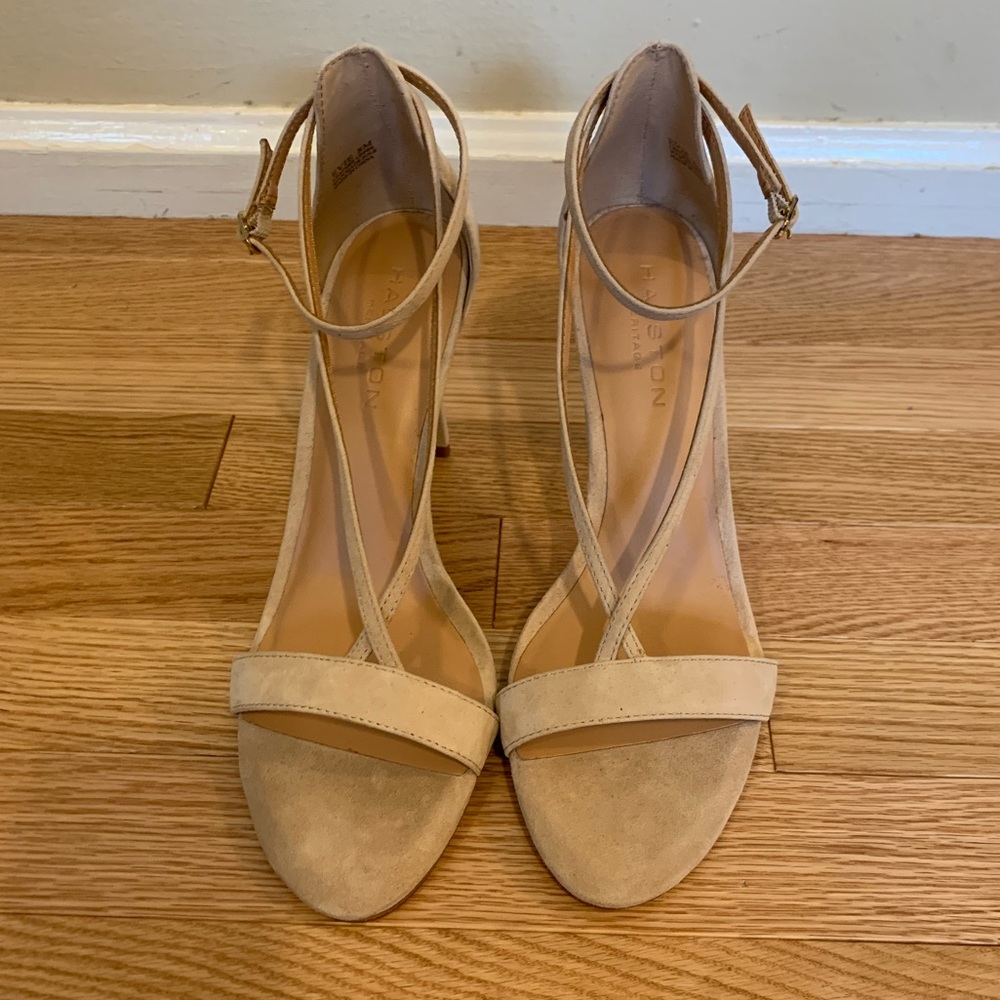 NWOB Halston Heritage Sandal heels